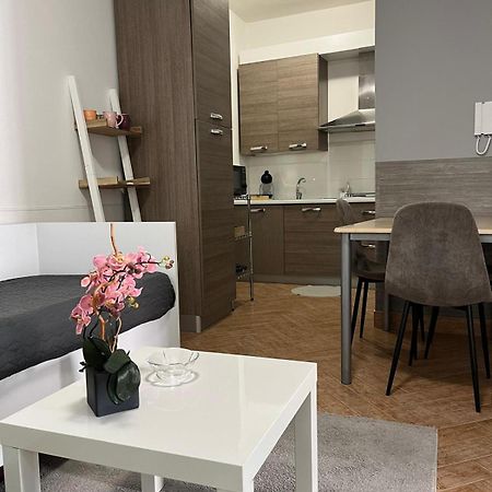 Lamezia Park Apartments 拉默齐亚泰尔默 外观 照片