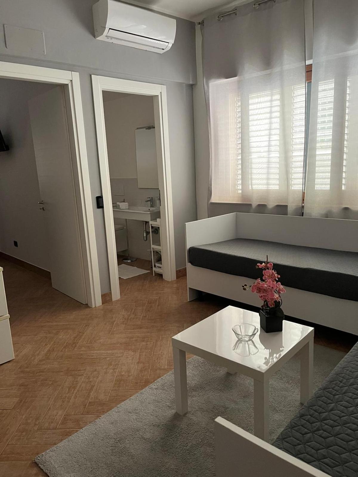 Lamezia Park Apartments 拉默齐亚泰尔默 外观 照片