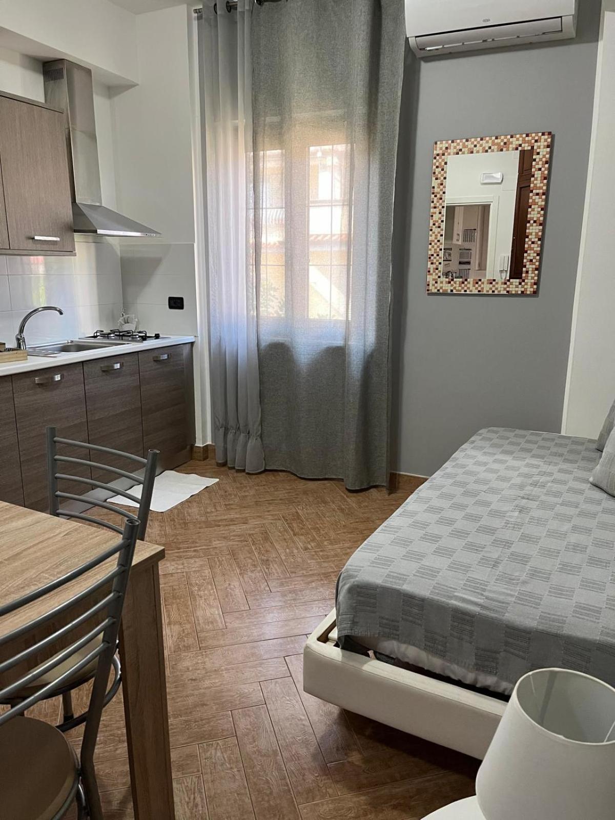 Lamezia Park Apartments 拉默齐亚泰尔默 外观 照片