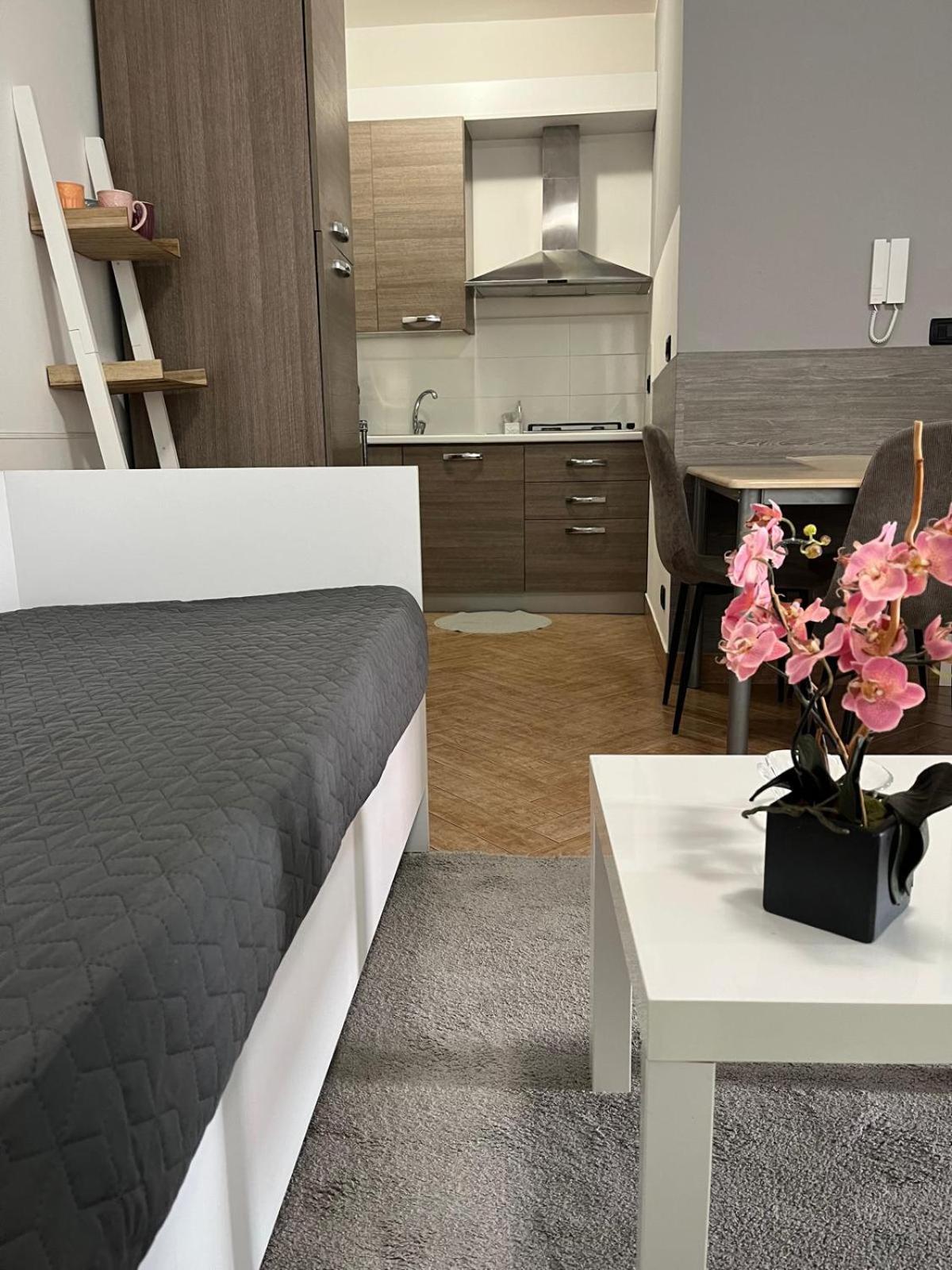 Lamezia Park Apartments 拉默齐亚泰尔默 外观 照片