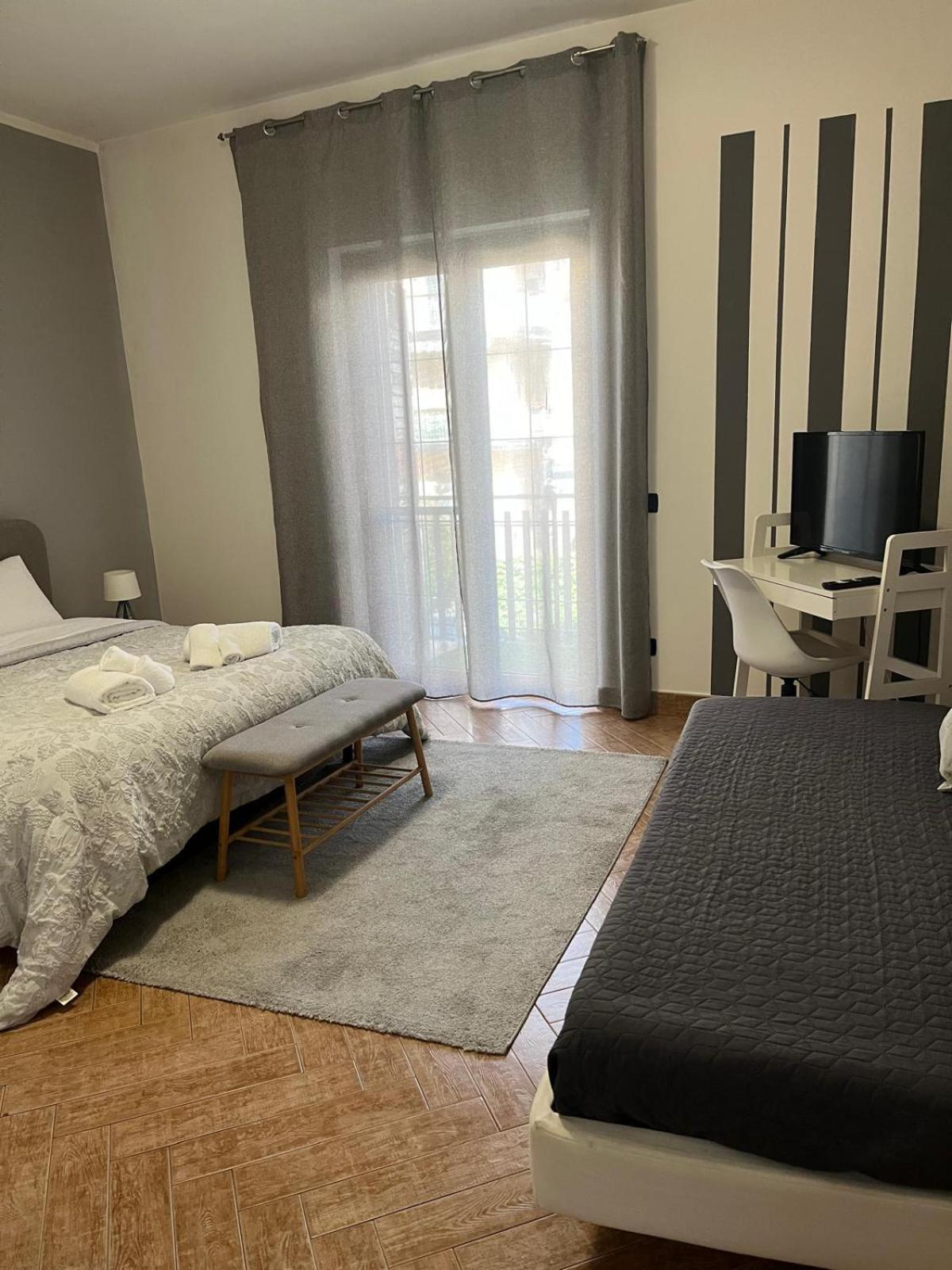 Lamezia Park Apartments 拉默齐亚泰尔默 外观 照片
